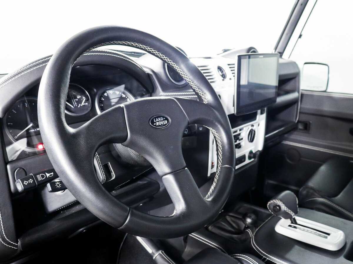 Купить Land Rover Defender 90, 2013, 37 200 км, фото №14