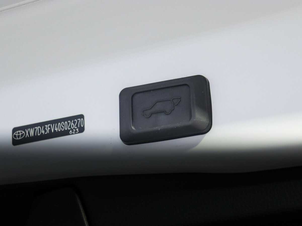 Купить Toyota RAV4, 2021, 68 235 км, фото №13