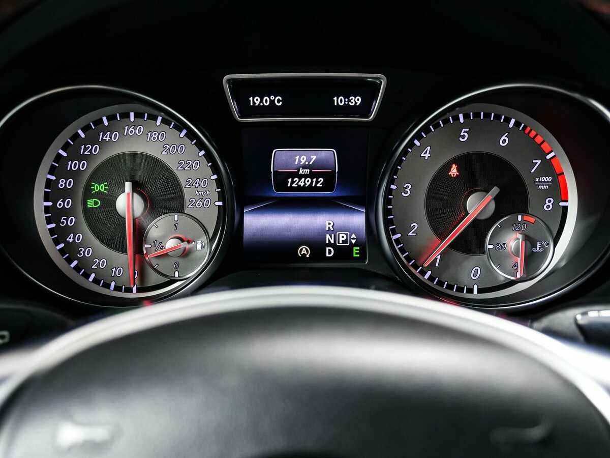 Купить Mercedes-Benz GLA 200, 2015, 124 900 км, фото №10