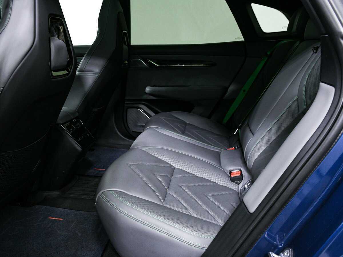 Купить Zeekr 001 100 kWh (CCS2), 2023, 12 800 км, фото №12