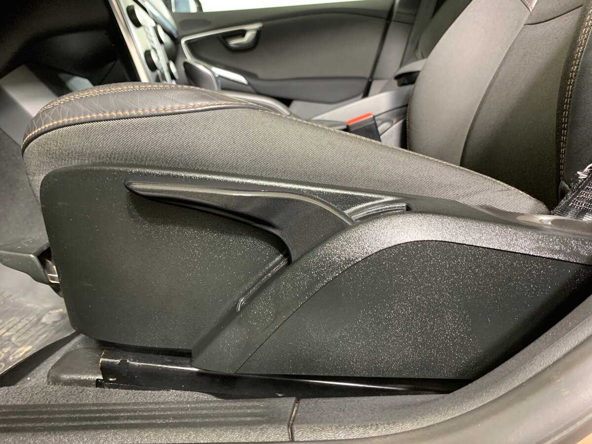 Купить Volvo V40, 2015, 101 225 км, фото №17