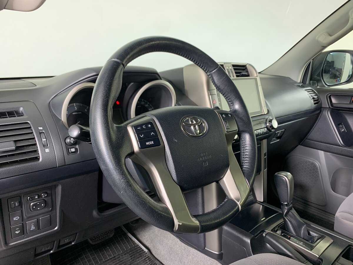 Купить Toyota Land Cruiser Prado, 2012, 141 568 км, фото №9