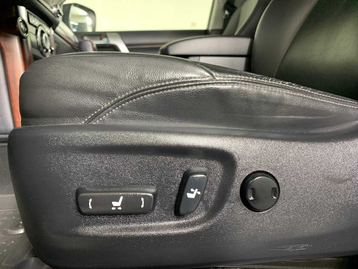 Купить Toyota Land Cruiser Prado, 2015, 117 950 км, фото №17