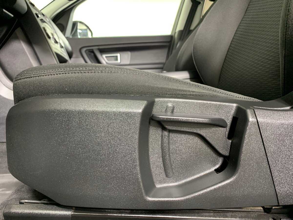 Купить Land Rover Discovery Sport, 2018, 138 693 км, фото №17