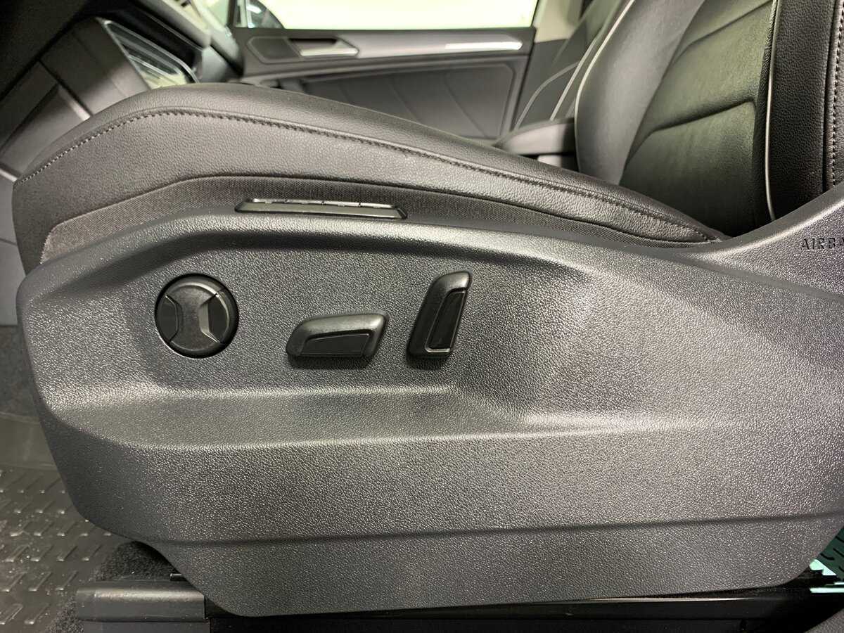 Купить Volkswagen Tiguan, 2021, 40 486 км, фото №17