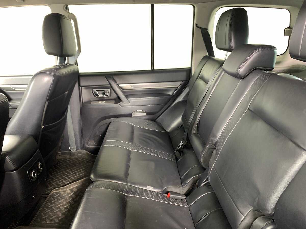 Купить Mitsubishi Pajero, 2011, 305 662 км, фото №17