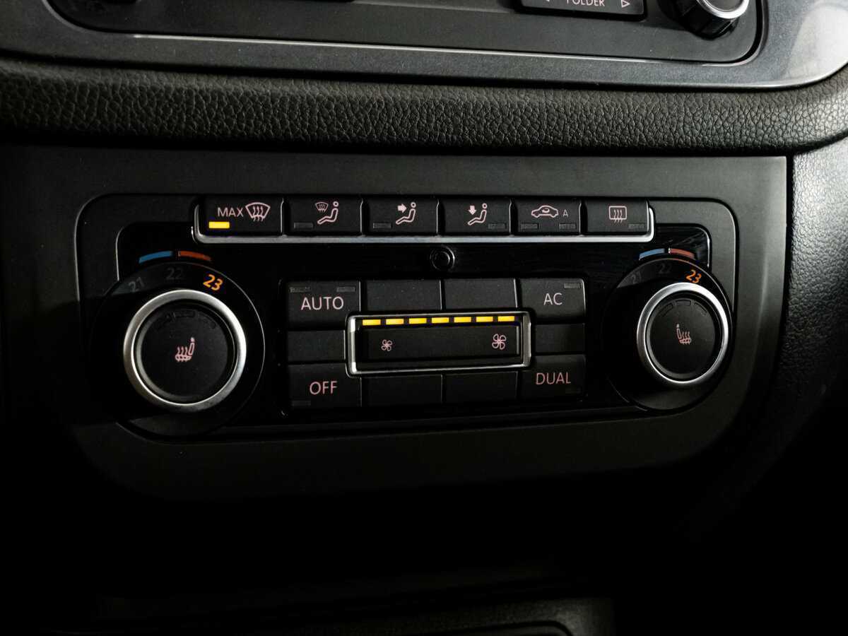 Купить Volkswagen Tiguan, 2011, 260 590 км, фото №14