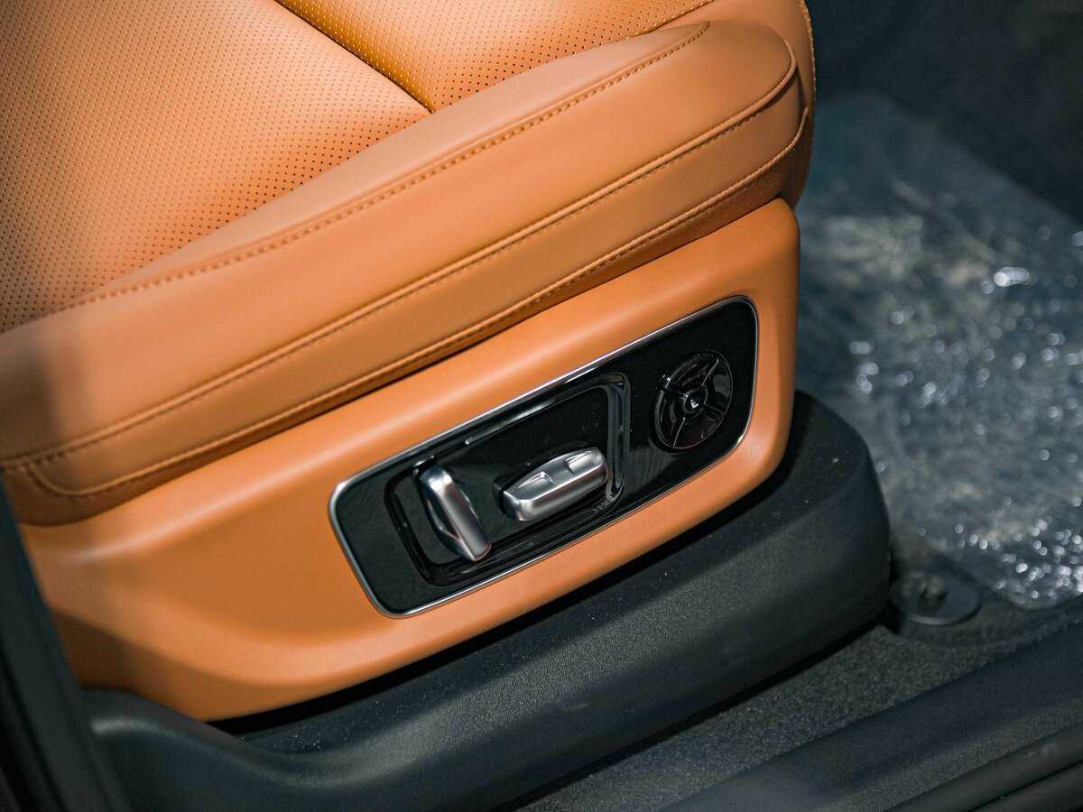 Купить LiXiang L9 52.3 kWh, 2024, 76 км, фото №24