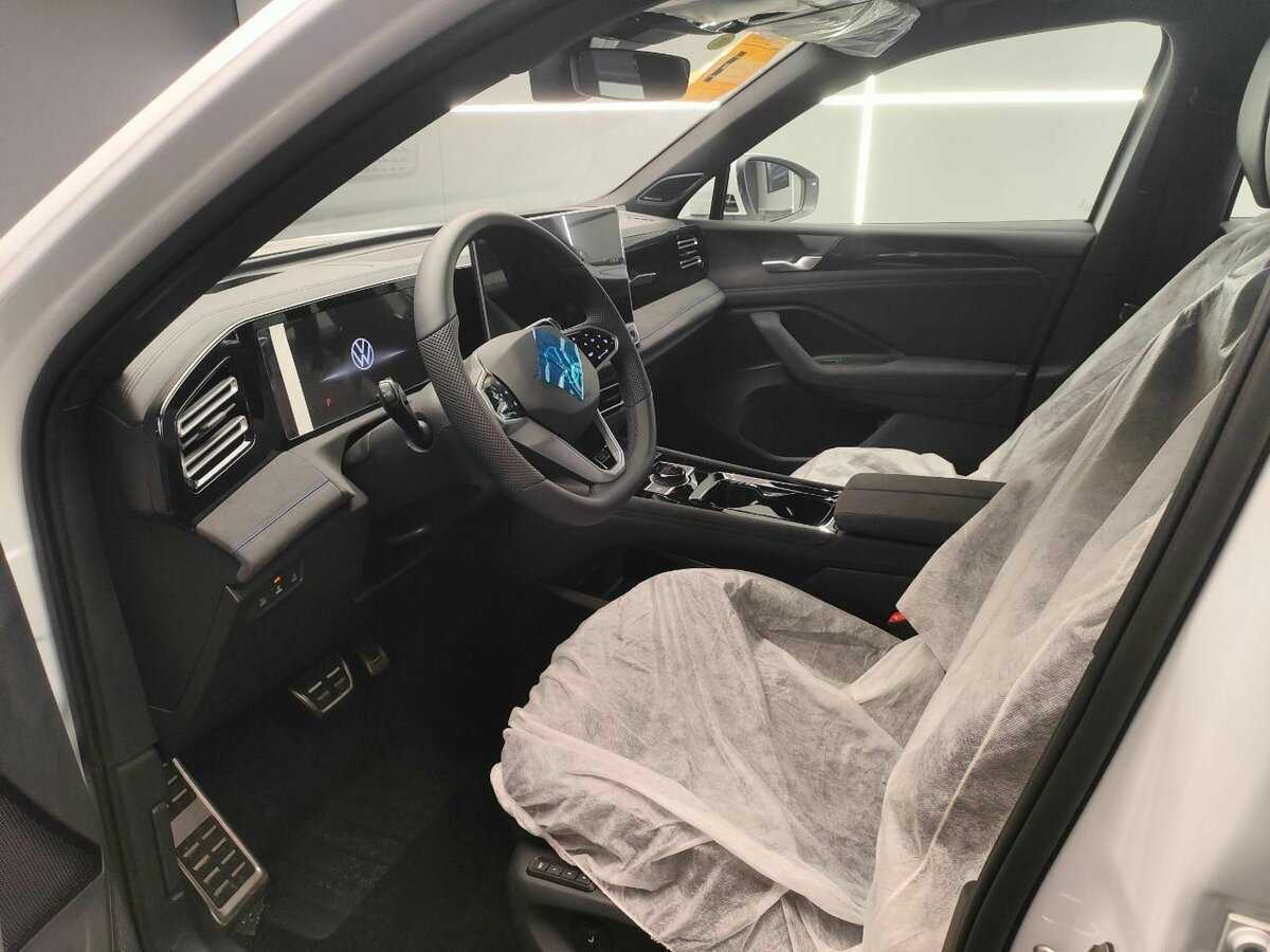 Купить Volkswagen Tiguan L Pro, 2024, 86 км, фото №15