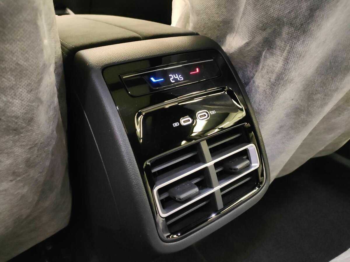 Купить Volkswagen Tiguan L Pro, 2024, 86 км, фото №17