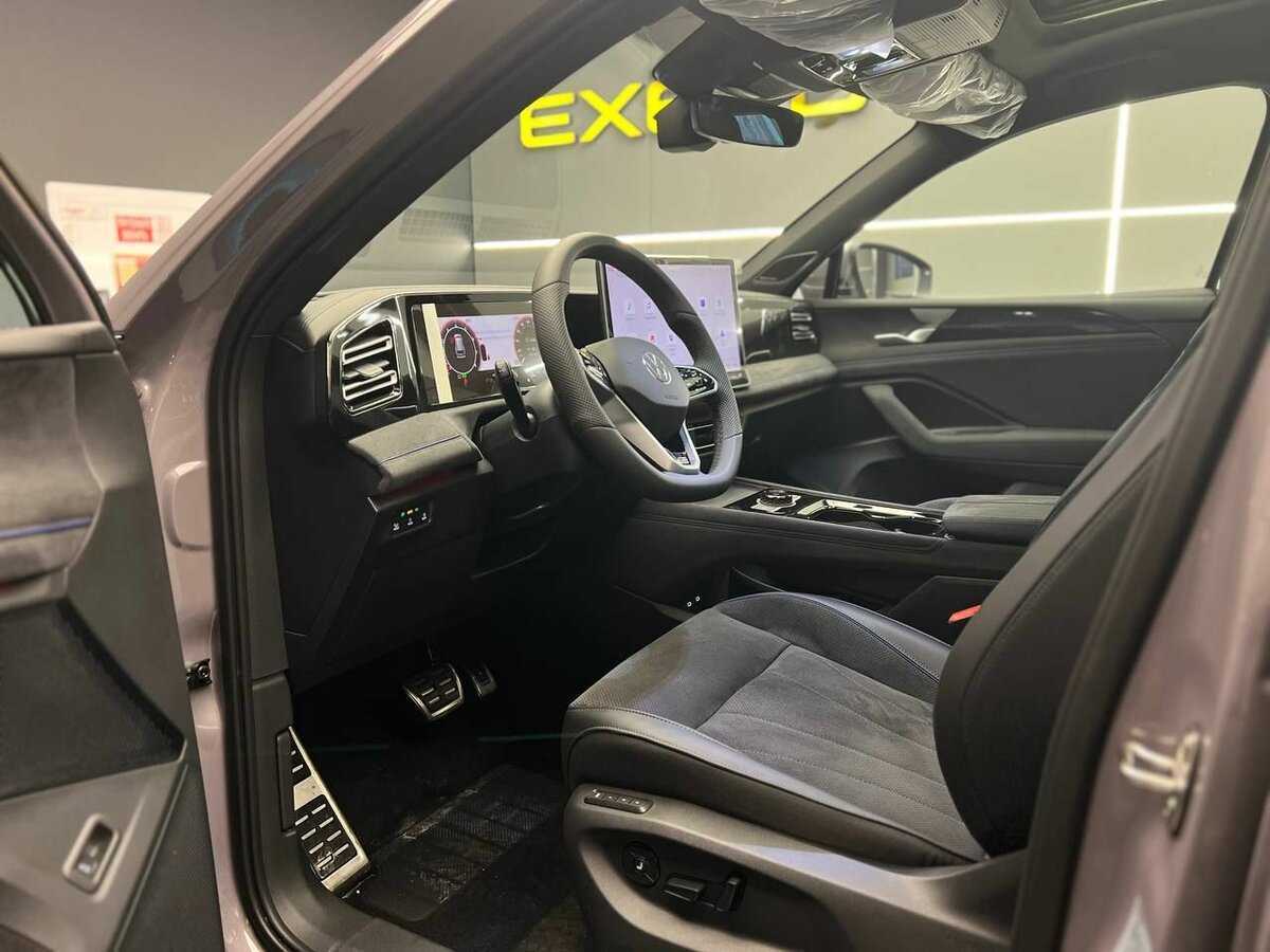 Купить Volkswagen Tiguan L Pro, 2024, 35 км, фото №10