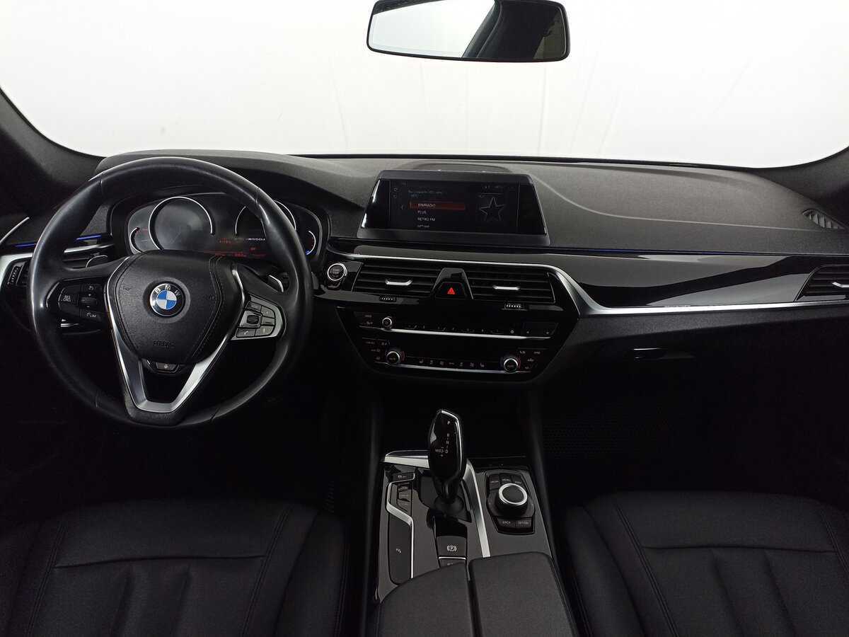 Купить BMW 5 серии 520d xDrive, 2018, 117 323 км, фото №13