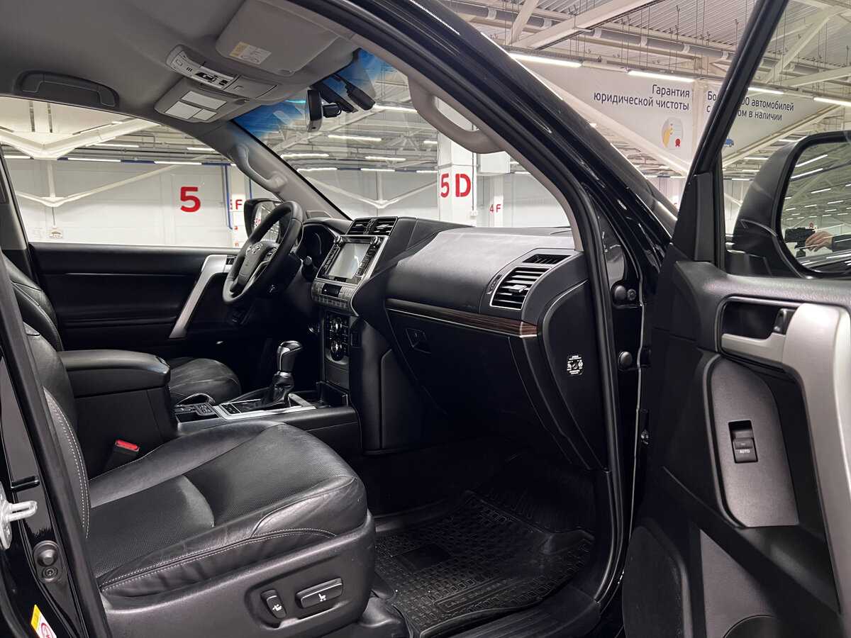 Купить Toyota Land Cruiser Prado, 2017, 205 116 км, фото №11