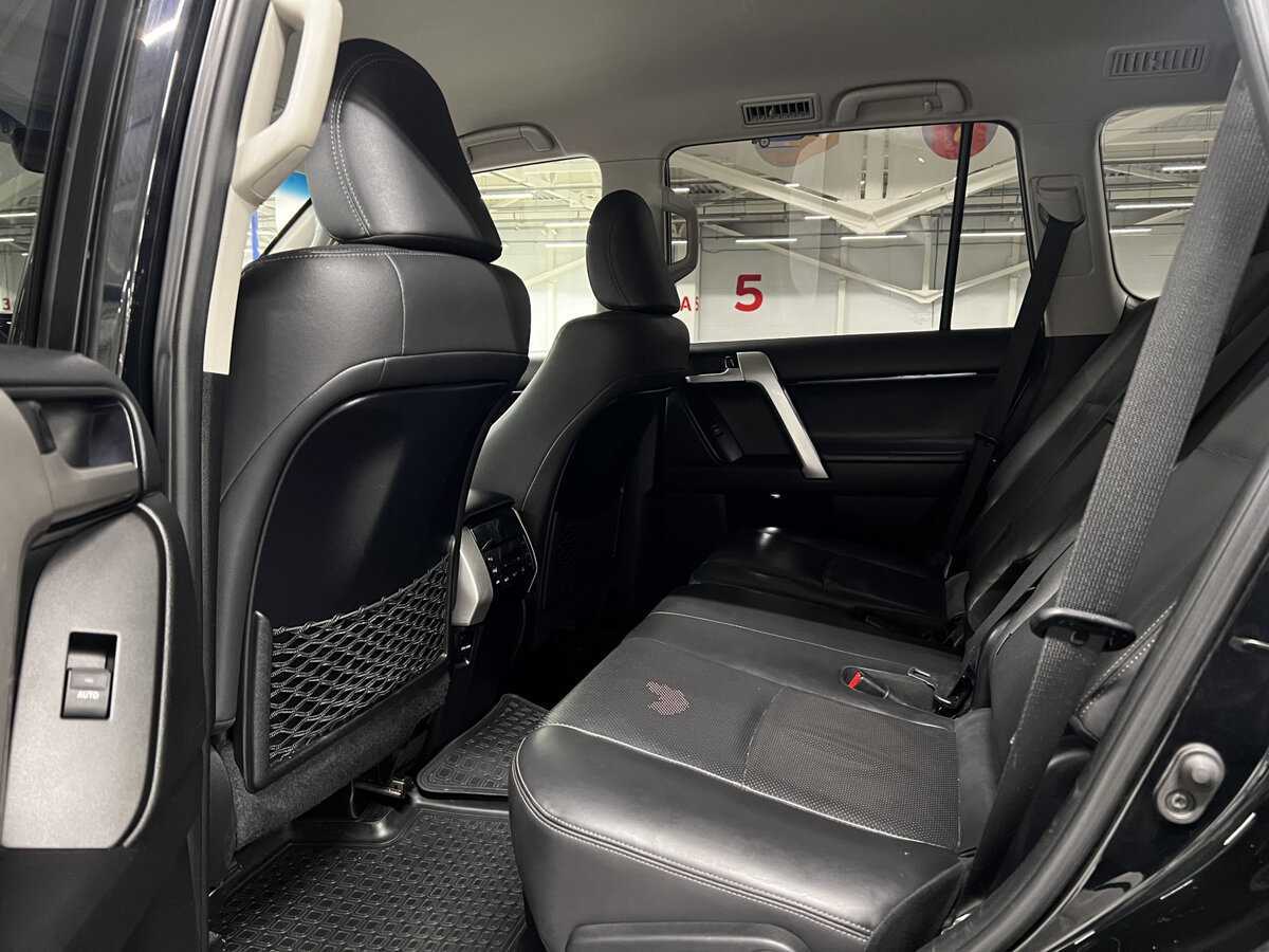 Купить Toyota Land Cruiser Prado, 2017, 205 116 км, фото №12