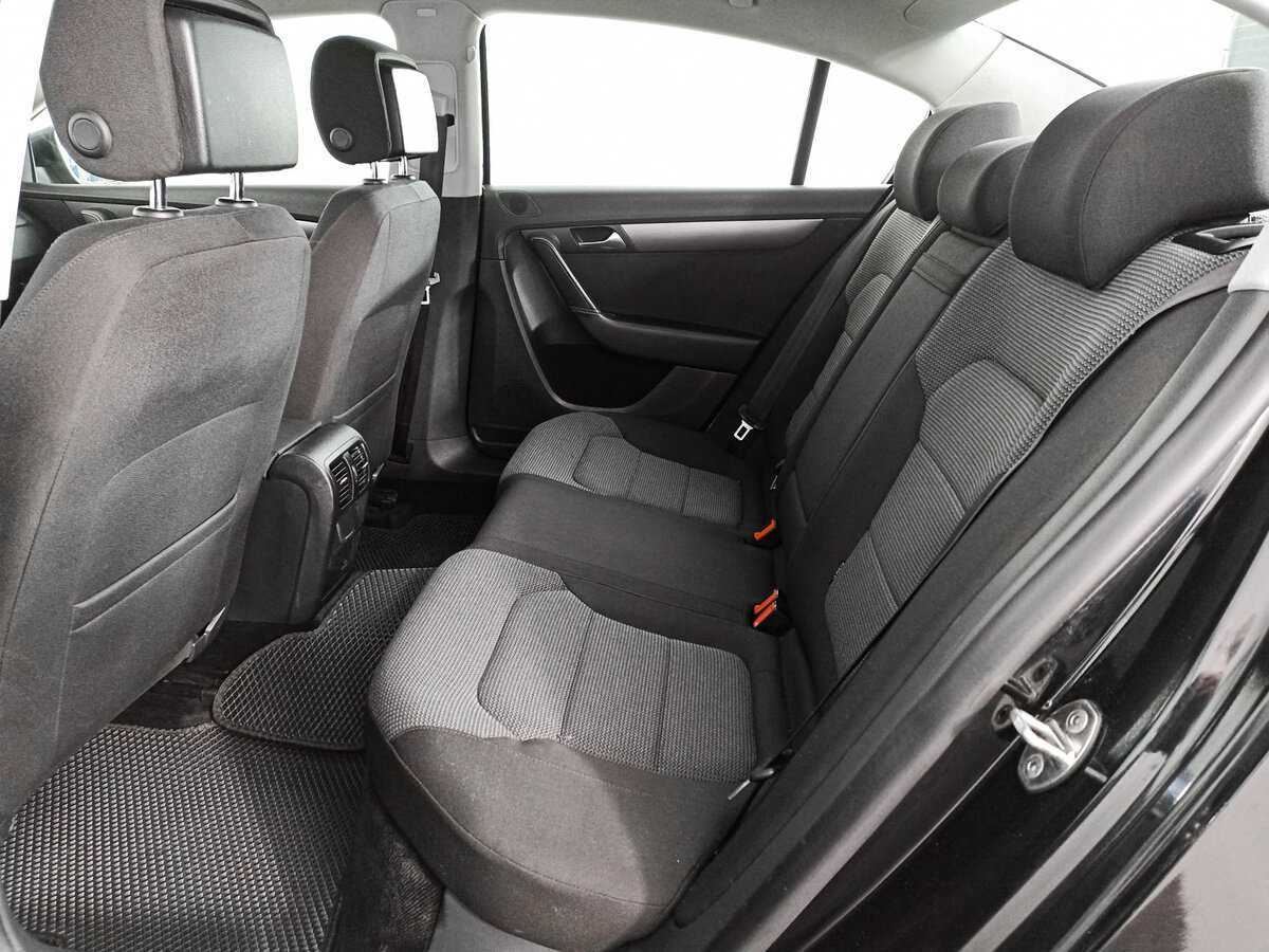 Купить Volkswagen Passat, 2011, 166 876 км, фото №10