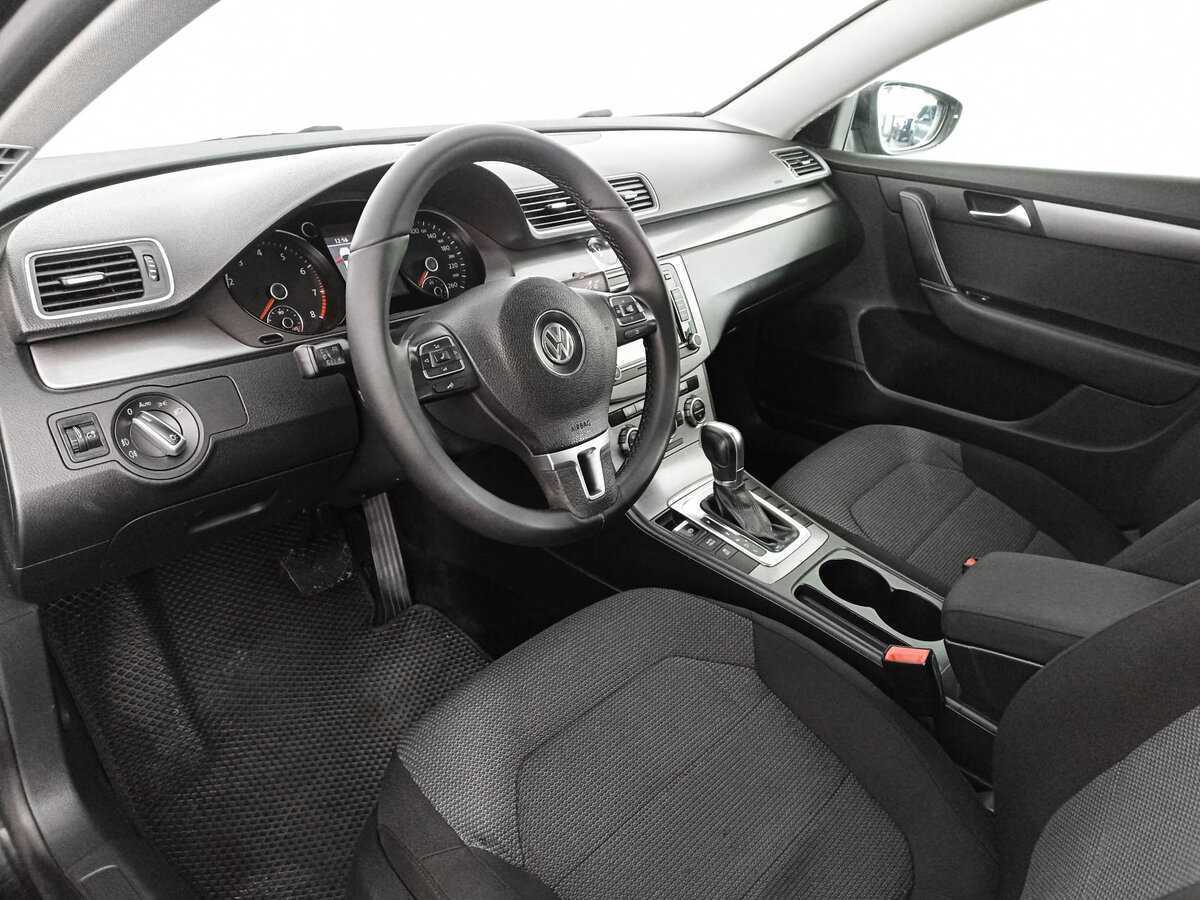 Купить Volkswagen Passat, 2011, 166 876 км, фото №14