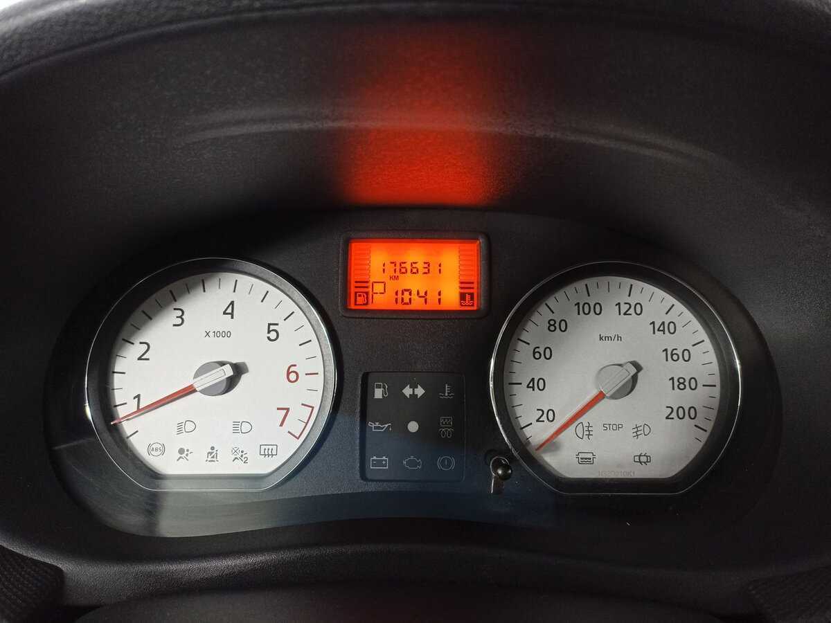 Купить Renault Logan, 2011, 176 632 км, фото №13