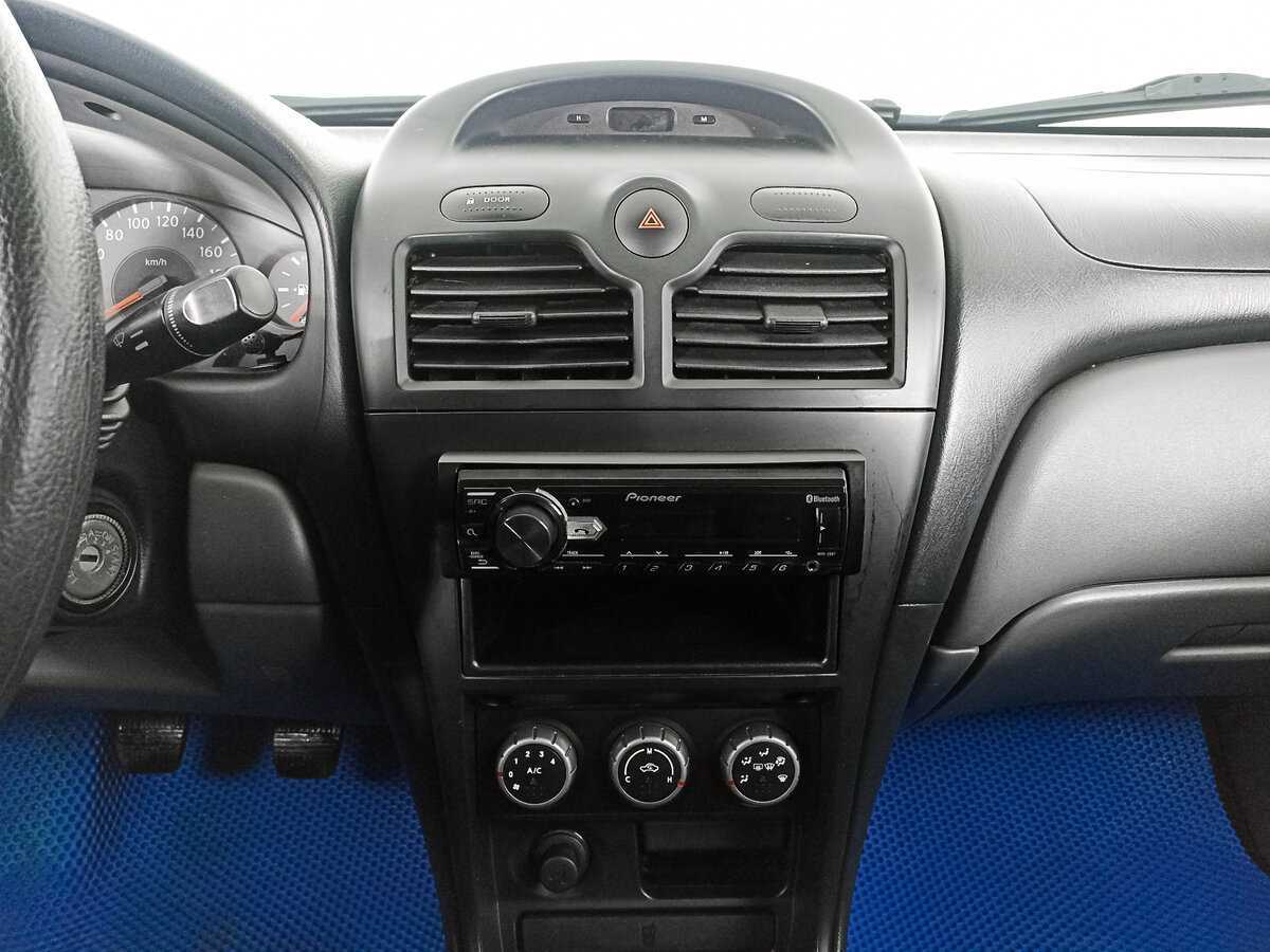 Купить Nissan Almera Classic, 2010, 216 805 км, фото №13