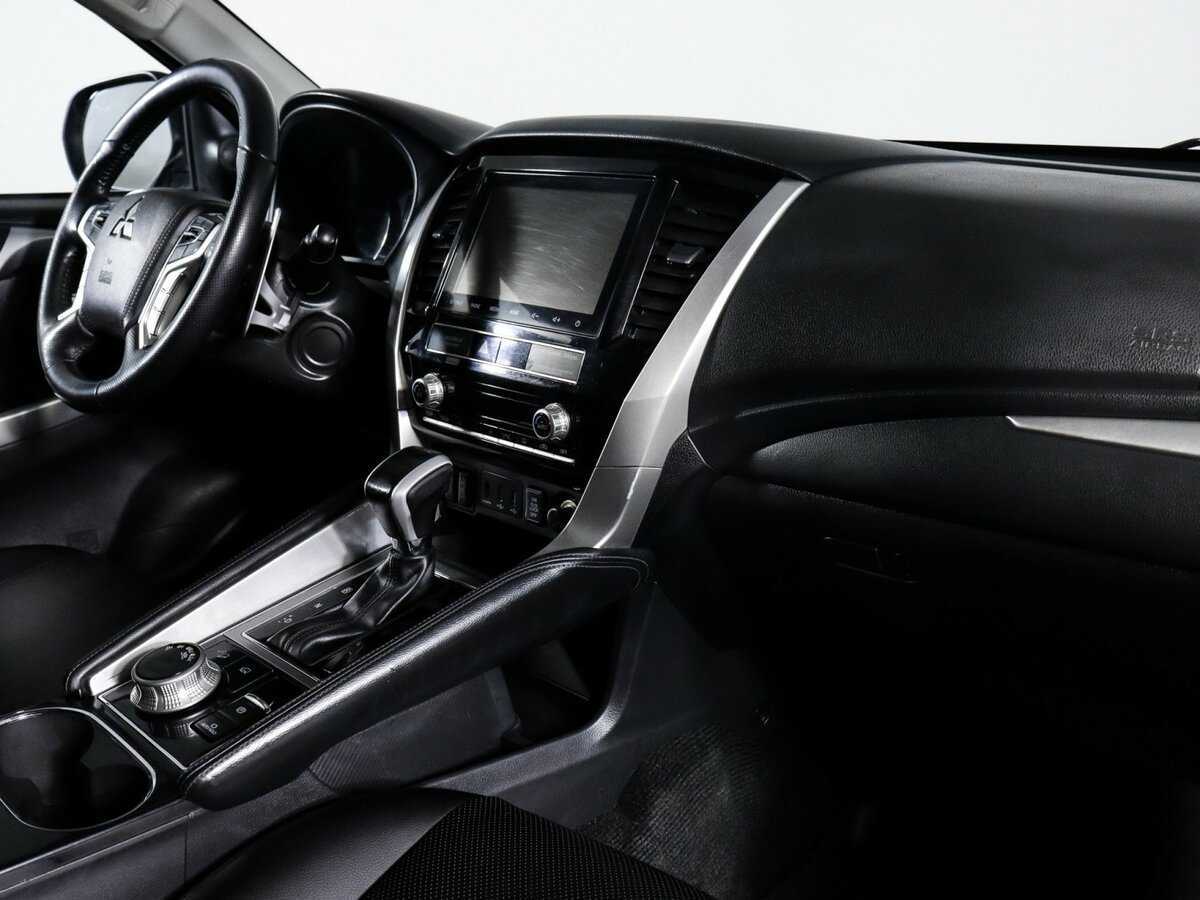 Купить Mitsubishi Pajero Sport, 2021, 90 300 км, фото №9