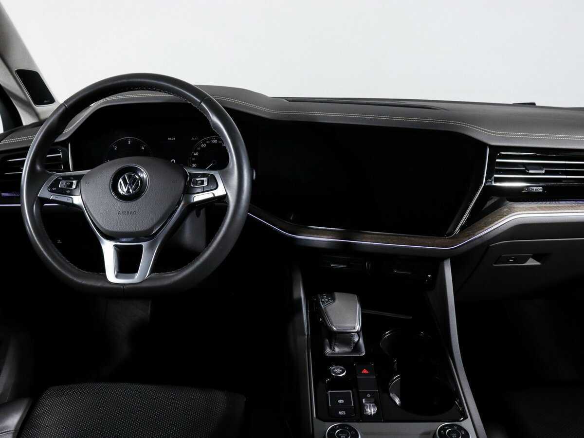 Купить Volkswagen Touareg, 2018, 90 730 км, фото №12
