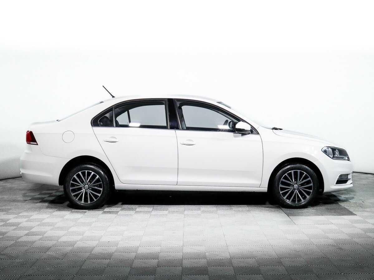 Купить Volkswagen Santana, 2022, 35 856 км, фото №4