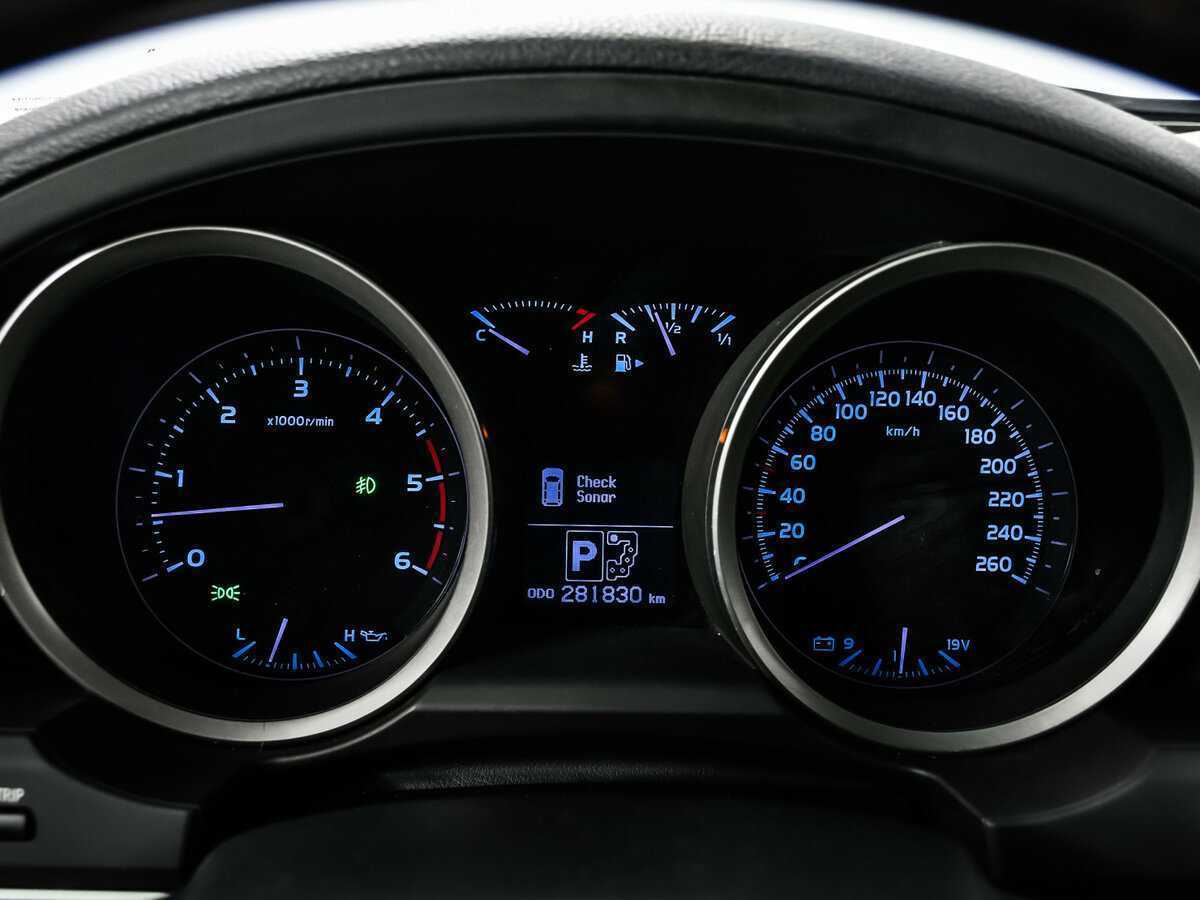 Купить Toyota Land Cruiser, 2011, 281 829 км, фото №10