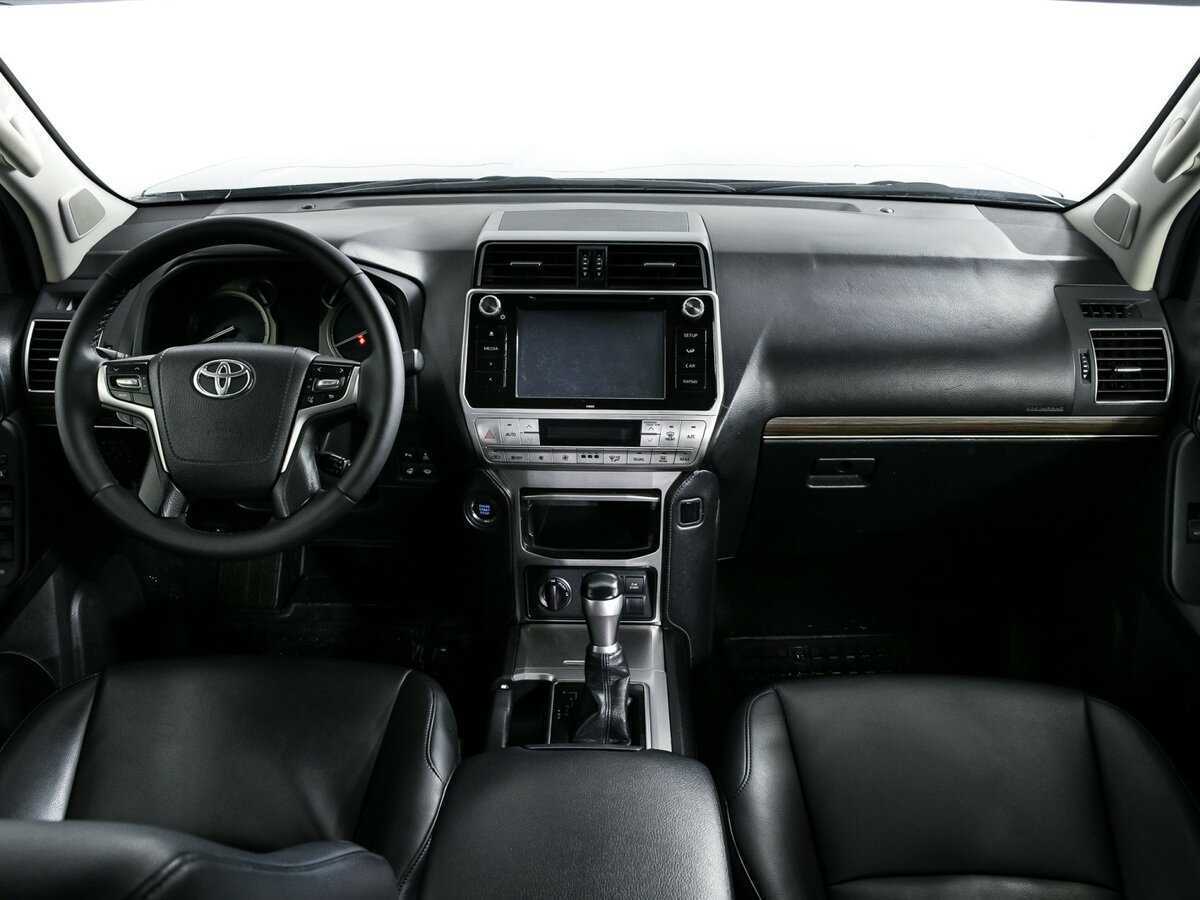 Купить Toyota Land Cruiser Prado, 2017, 236 000 км, фото №9