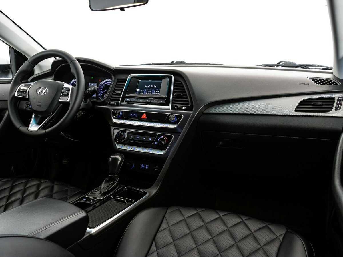 Купить Hyundai Sonata, 2019, 120 985 км, фото №11