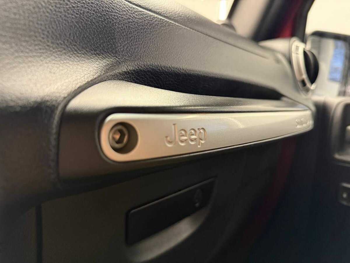 Купить Jeep Wrangler, 2011, 57 037 км, фото №14