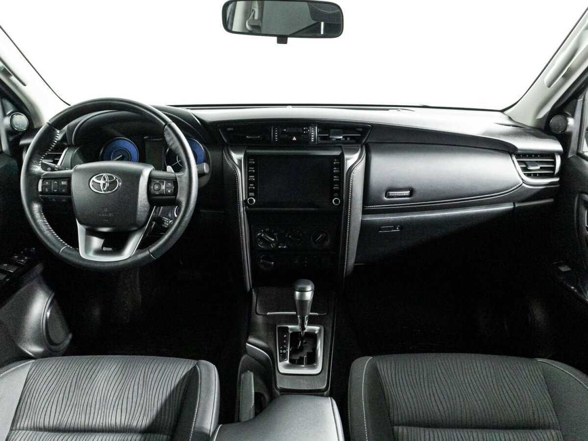 Купить Toyota Fortuner, 2020, 72 000 км, фото №13