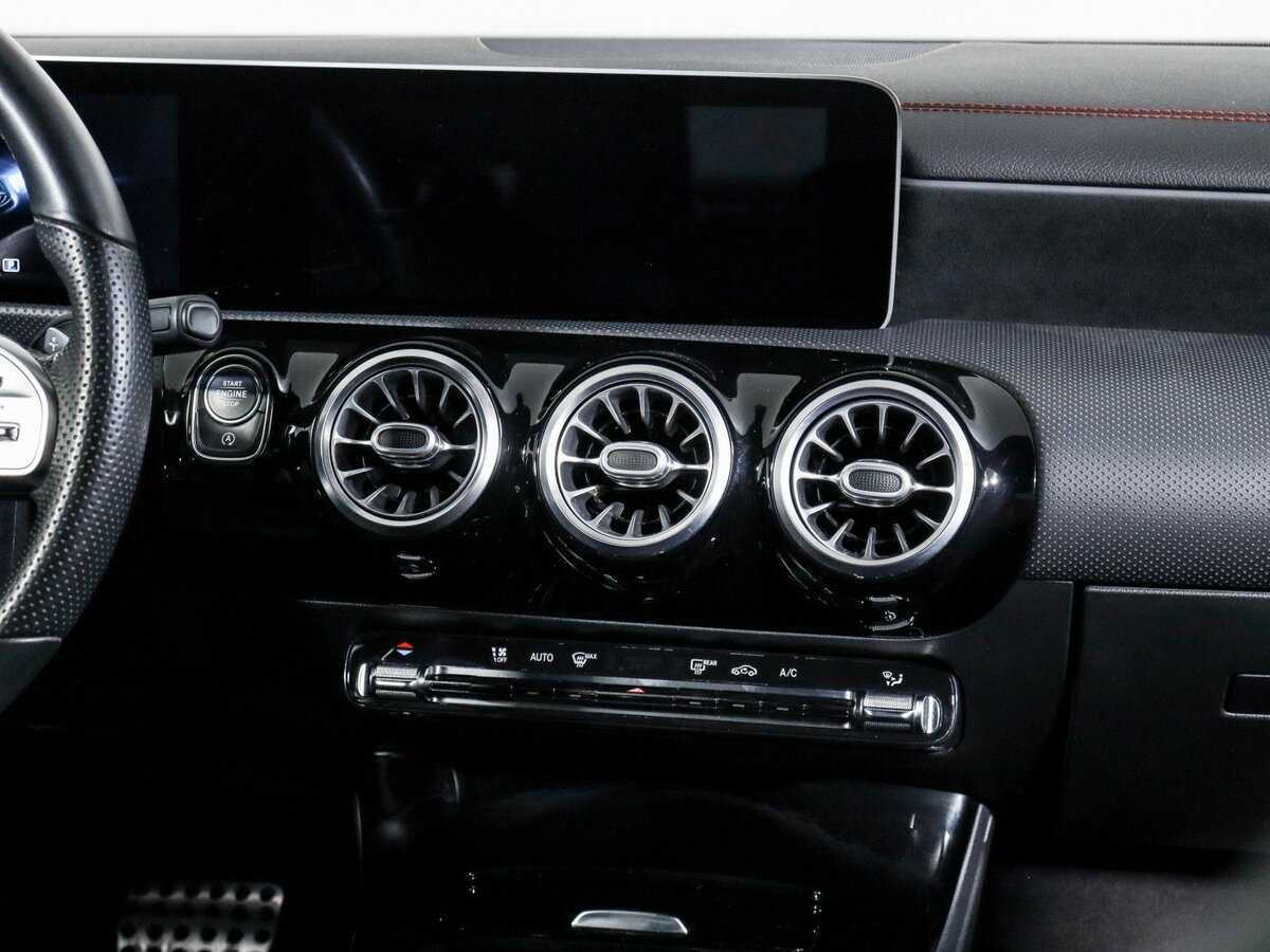 Купить Mercedes-Benz CLA 250, 2019, 80 936 км, фото №10