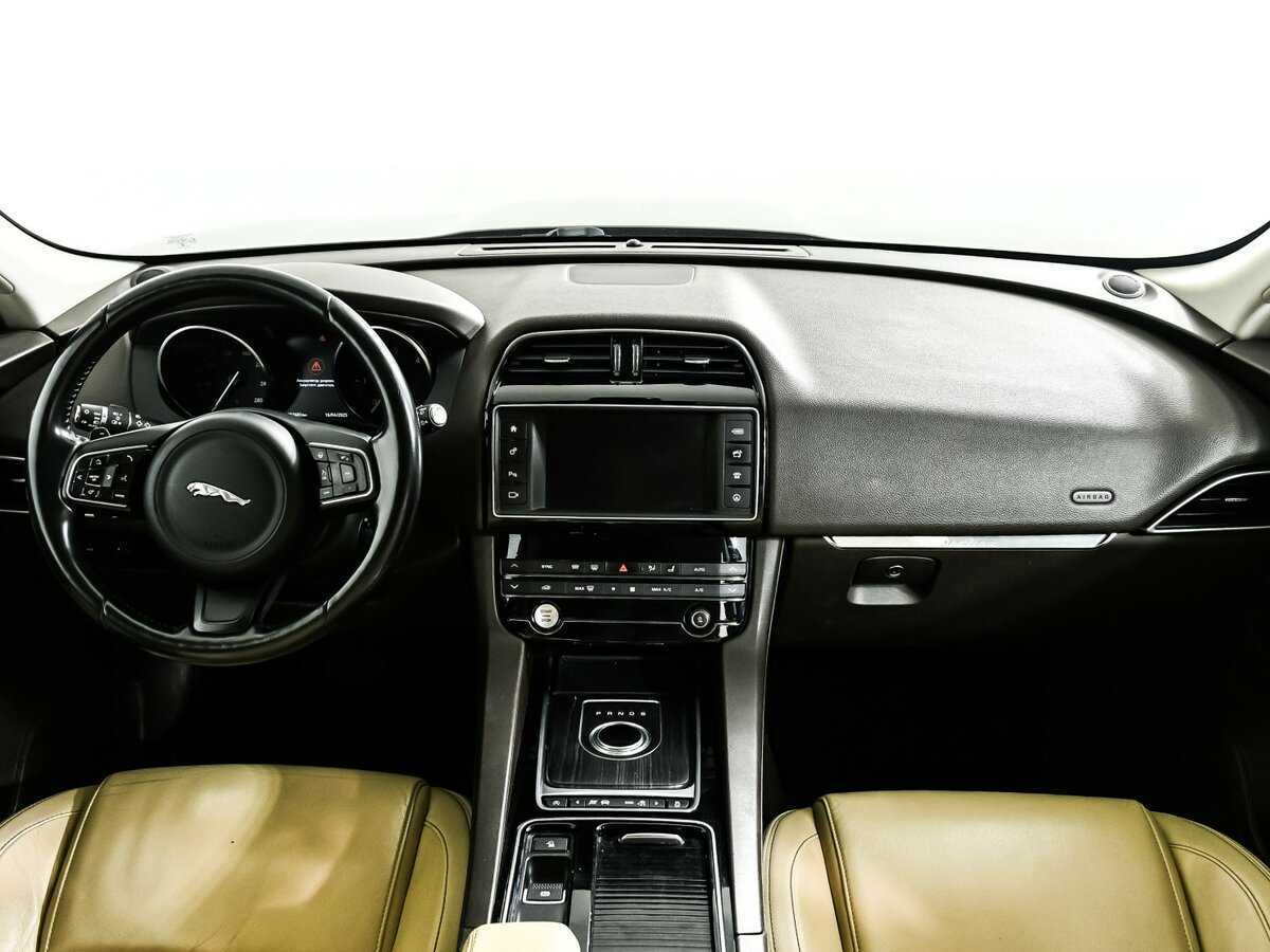 Купить Jaguar F-Pace, 2016, 97 683 км, фото №11