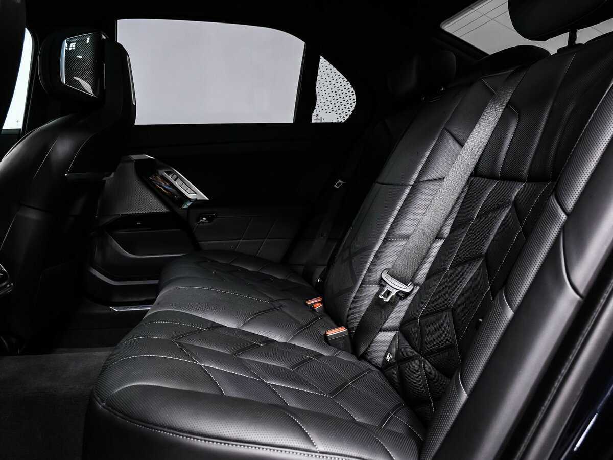 Купить BMW 7 серии 740d xDrive, 2023, 22 205 км, фото №14