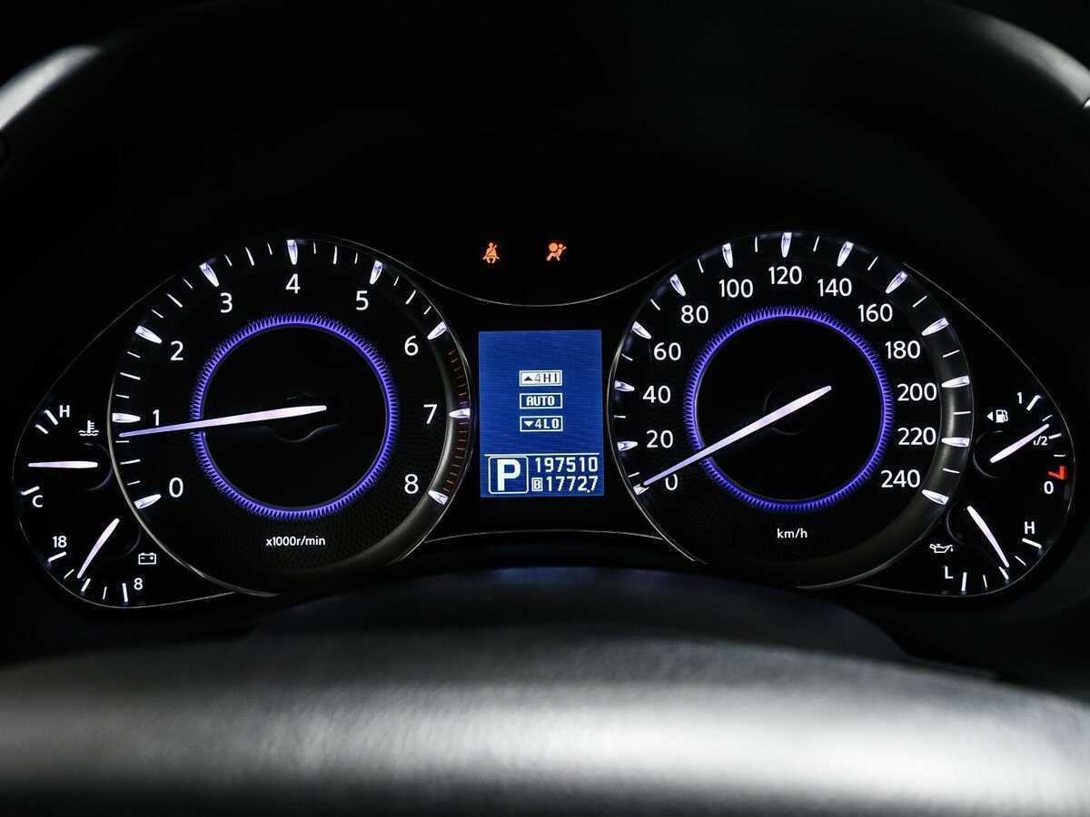 Купить Infiniti QX56, 2011, 197 750 км, фото №10