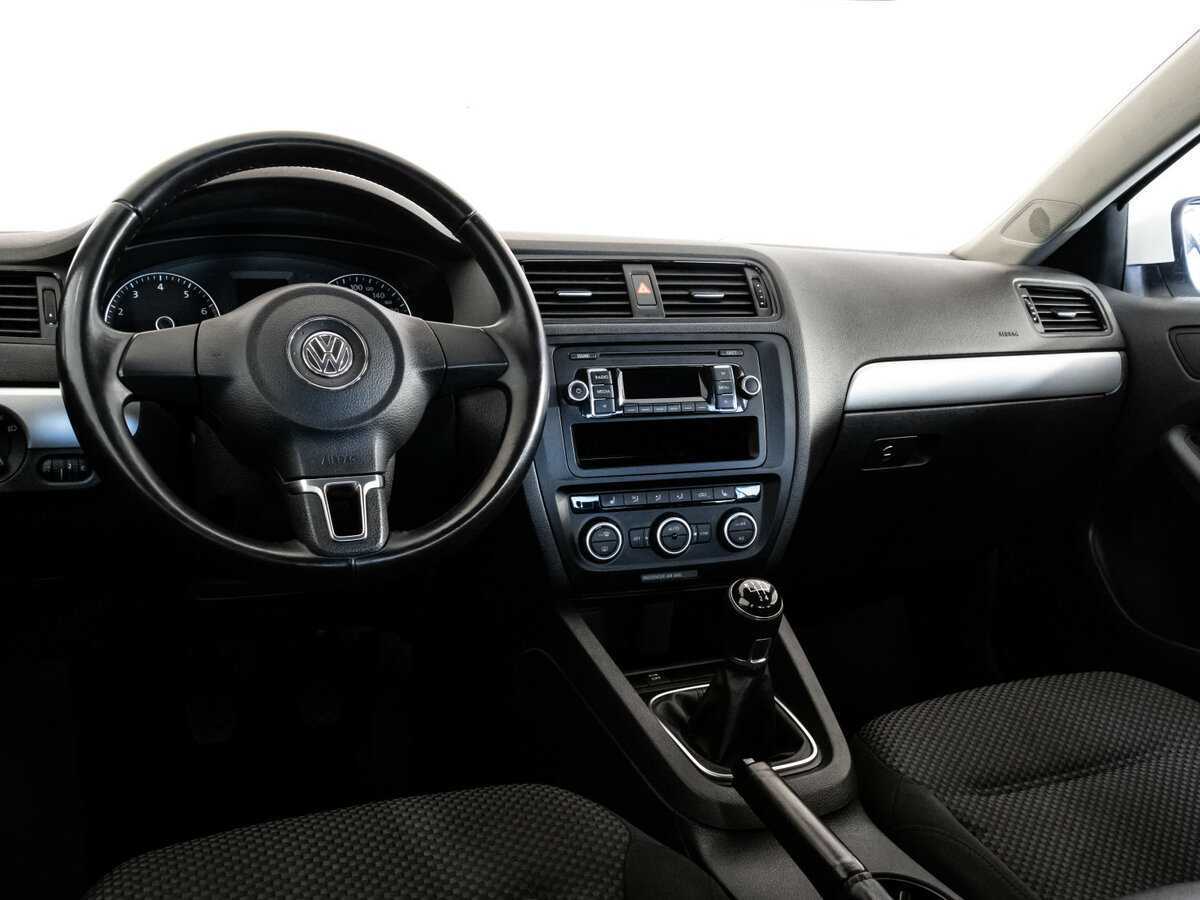 Купить Volkswagen Jetta, 2013, 108 694 км, фото №9
