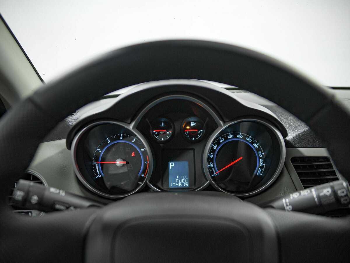 Купить Chevrolet Cruze, 2011, 174 714 км, фото №7
