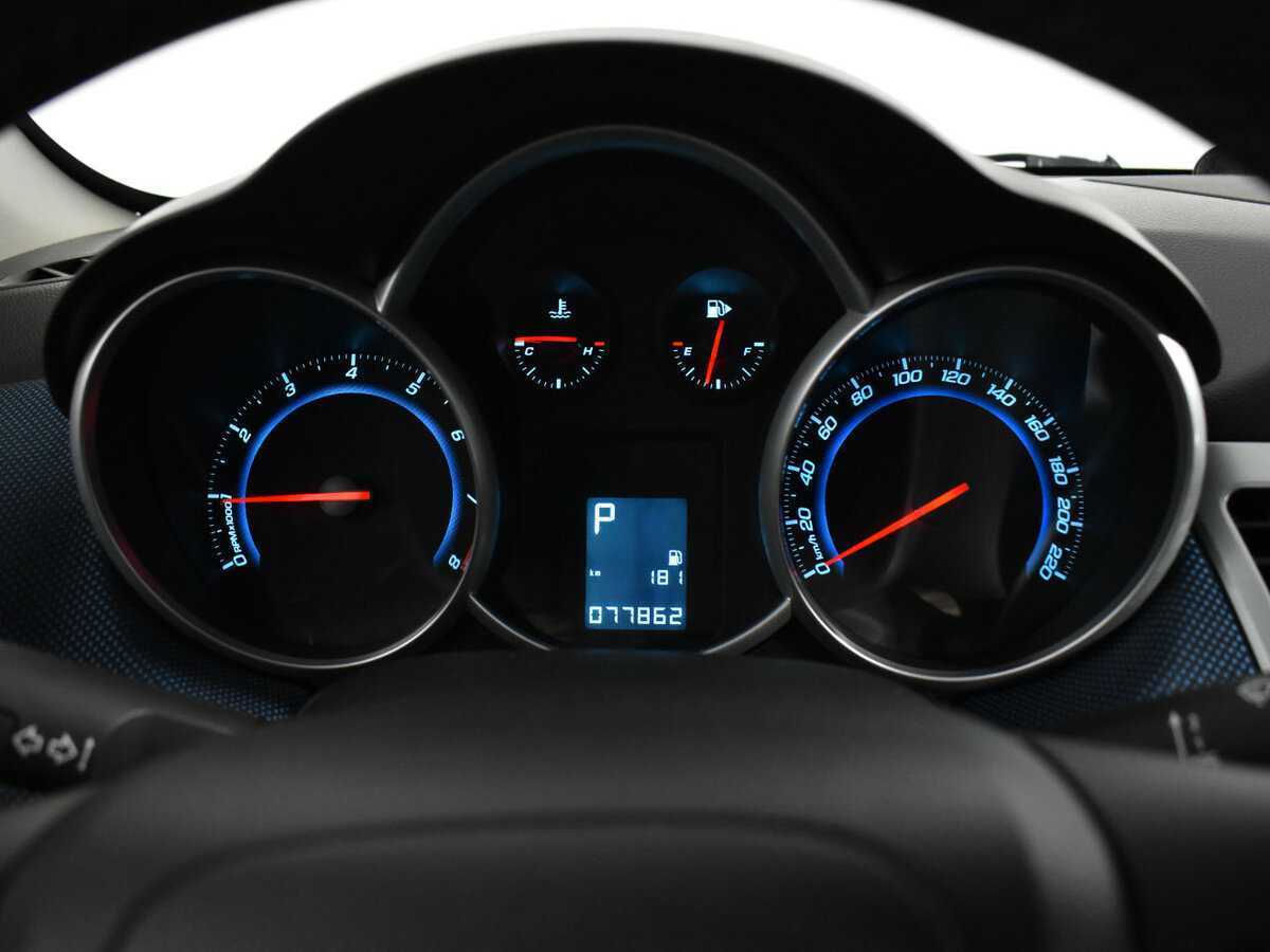 Купить Chevrolet Cruze, 2011, 77 860 км, фото №15