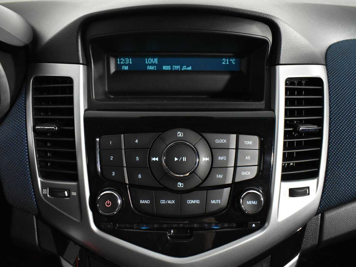 Купить Chevrolet Cruze, 2011, 77 860 км, фото №17