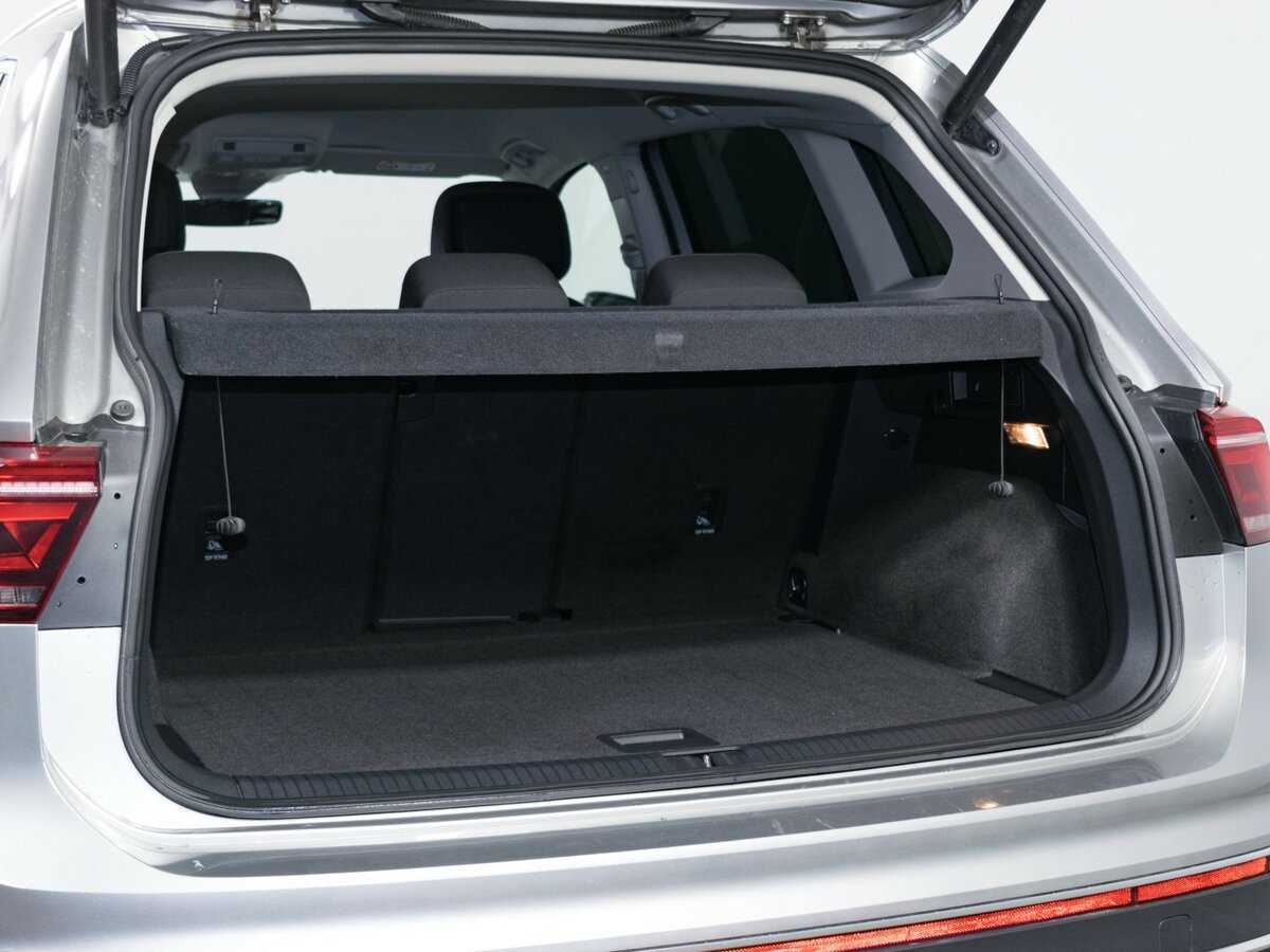Купить Volkswagen Tiguan, 2021, 122 718 км, фото №9
