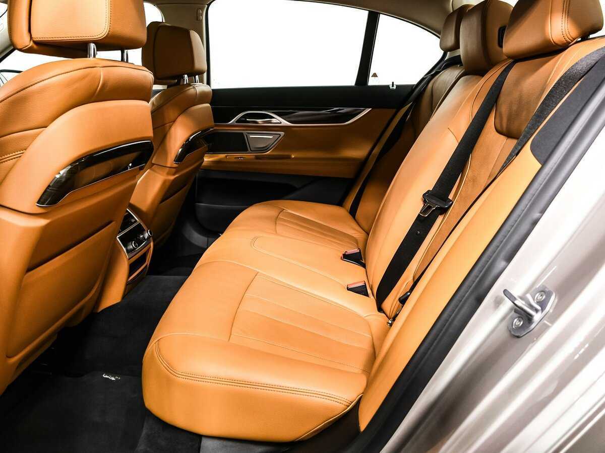 Купить BMW 7 серии 745e, 2019, 50 846 км, фото №12