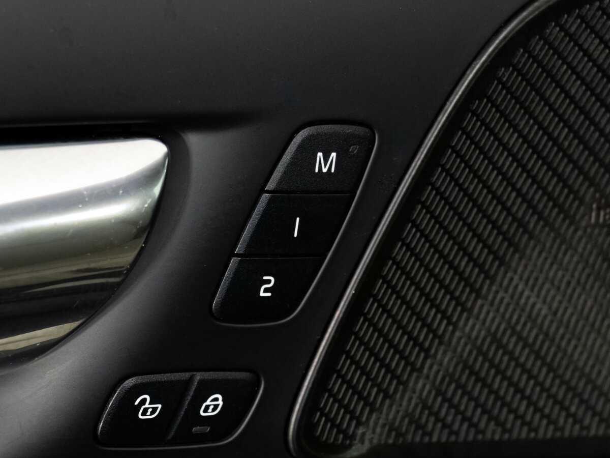 Купить Volvo V60 Cross Country, 2019, 112 409 км, фото №18