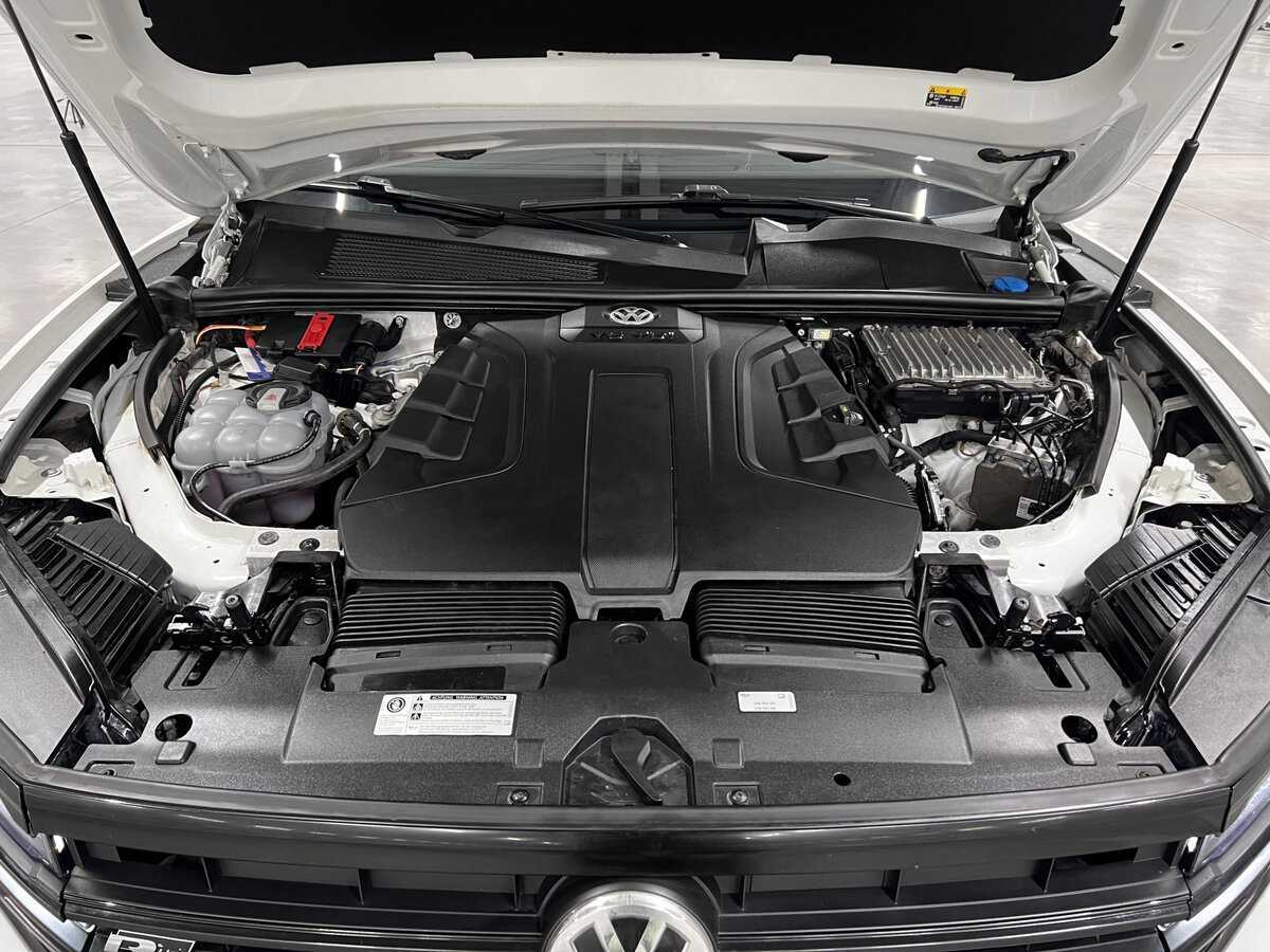 Купить Volkswagen Touareg, 2018, 198 264 км, фото №9