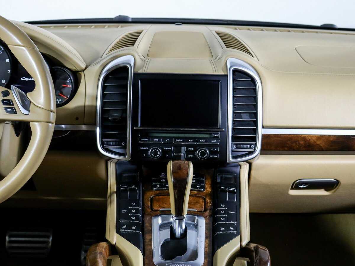 Купить Porsche Cayenne Turbo, 2010, 180 590 км, фото №10