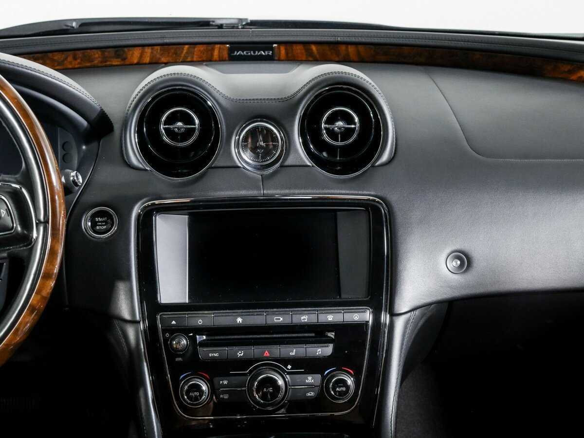 Купить Jaguar XJ Long, 2017, 127 454 км, фото №10