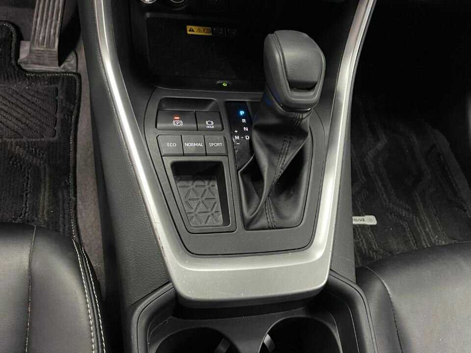 Купить Toyota RAV4, 2023, 5 470 км, фото №13