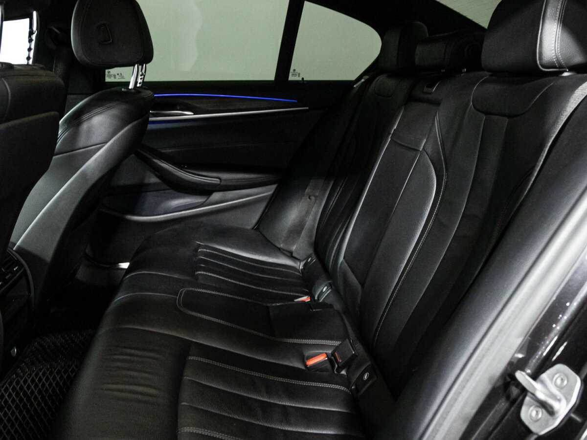 Купить BMW 5 серии 530i xDrive, 2017, 230 970 км, фото №10