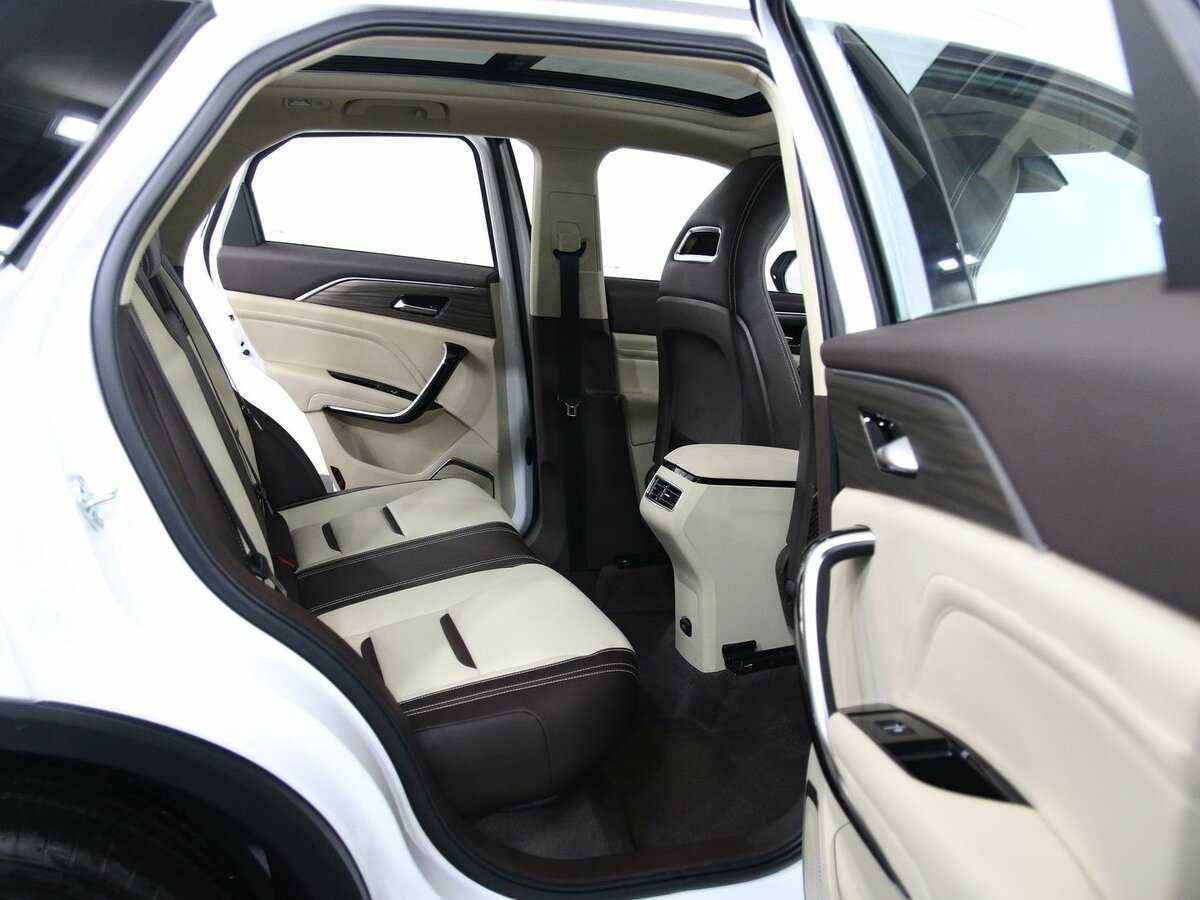 Купить FAW Bestune T77, 2023, 104 км, фото №10