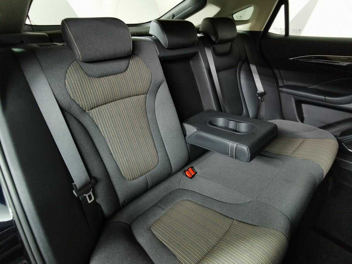 Купить FAW Bestune B70, 2023, 11 992 км, фото №11