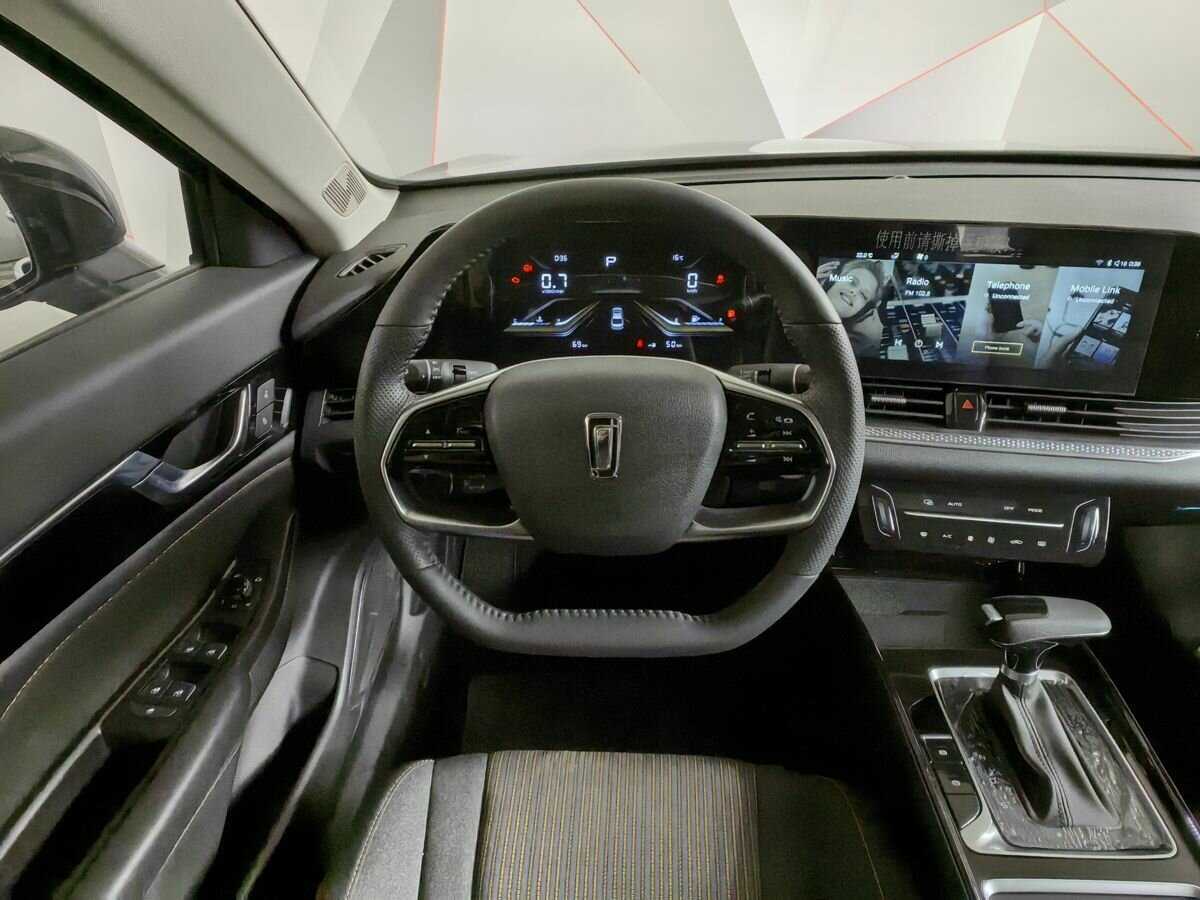 Купить FAW Bestune B70, 2023, 68 км, фото №13