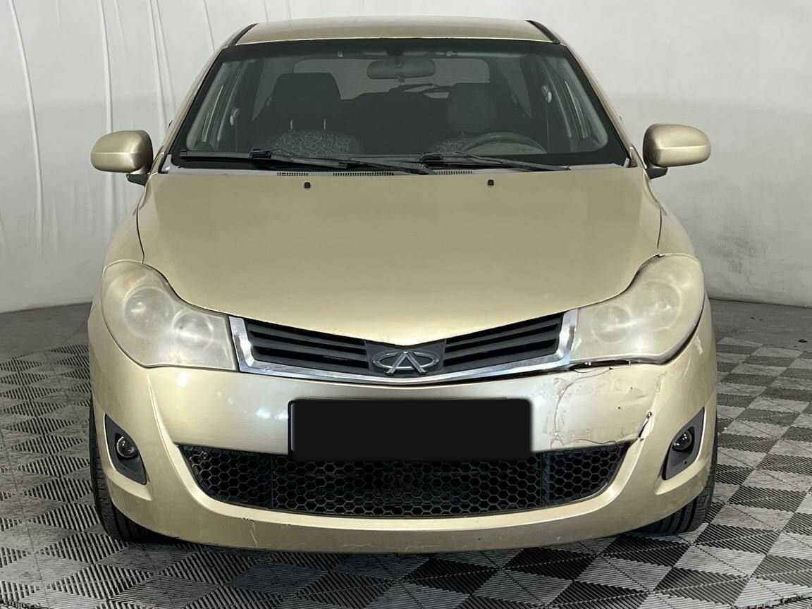Chery Very (A13)
